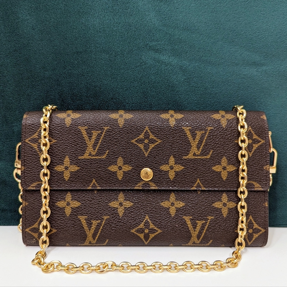 ✨Louis Vuitton ✨ Sarah Long bifold wallet monogram converted to crossbody